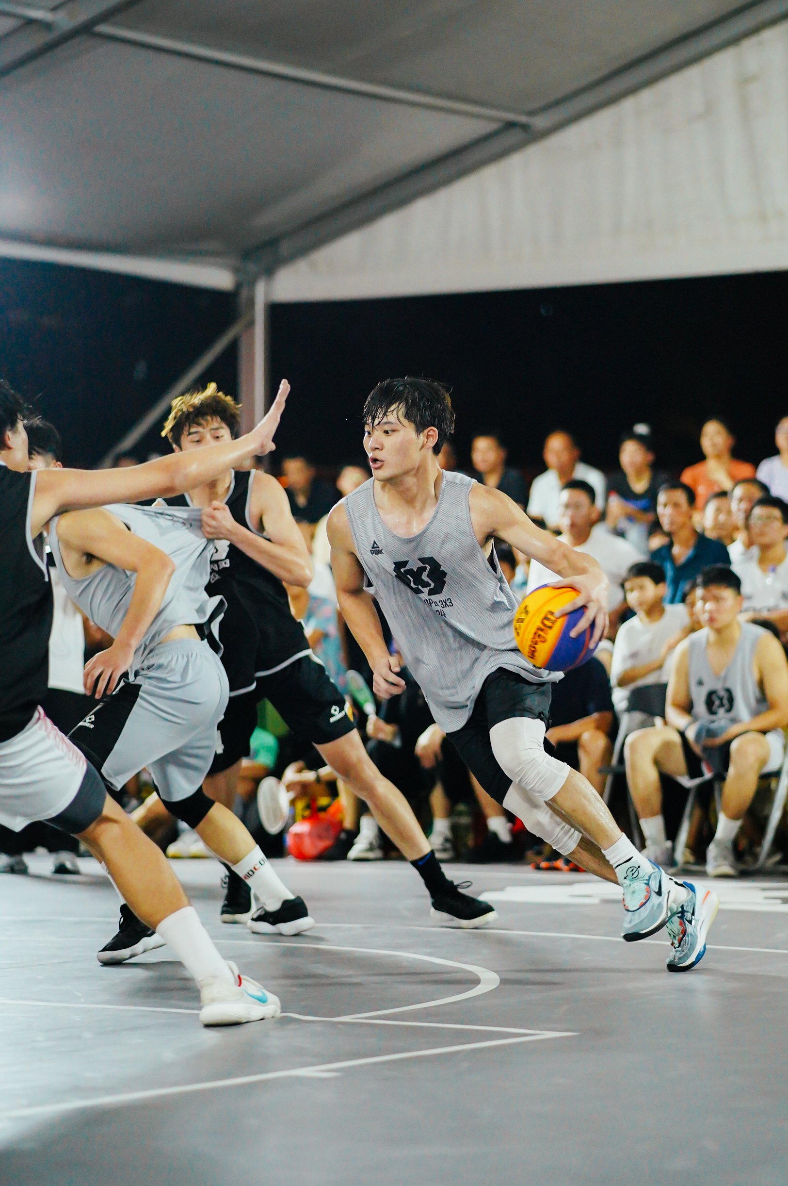 联盟传奇球员再度燃烧战斗激情，精彩绝伦的简单介绍